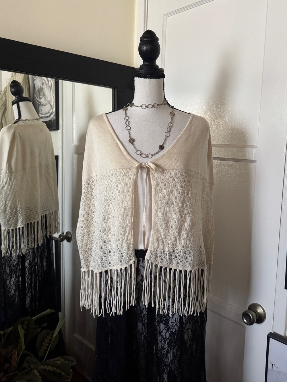 Ann Taylor Beige Knit Shawl